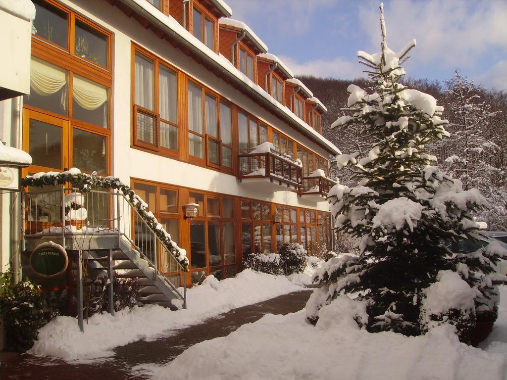 Hotel Zur Erholung Brochthausen Exterior foto