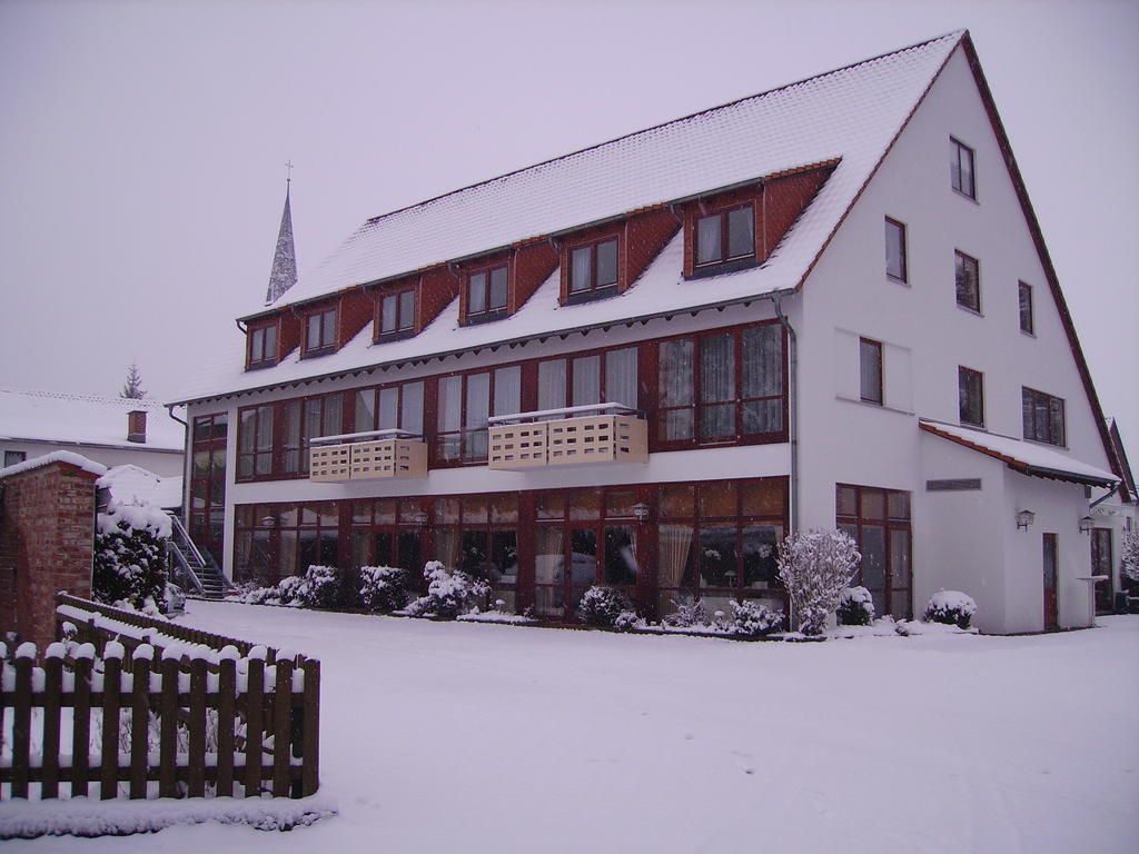Hotel Zur Erholung Brochthausen Exterior foto