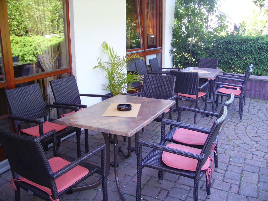 Hotel Zur Erholung Brochthausen Exterior foto